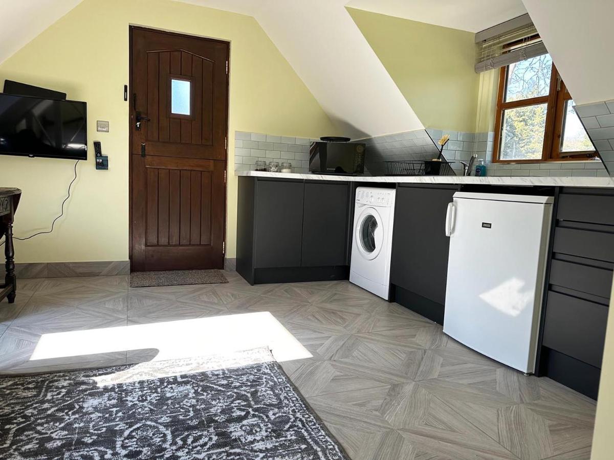 Forest Studio Apartment Gated Parking On 2 Acres Garden Чізлхерст Екстер'єр фото