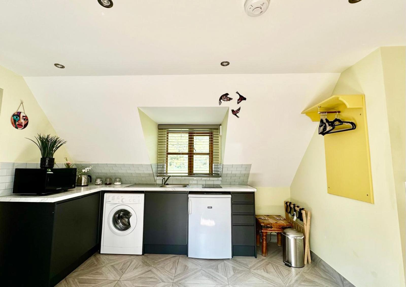 Forest Studio Apt Free Gated Parking On 2 Acres Garden Чізлхерст Екстер'єр фото